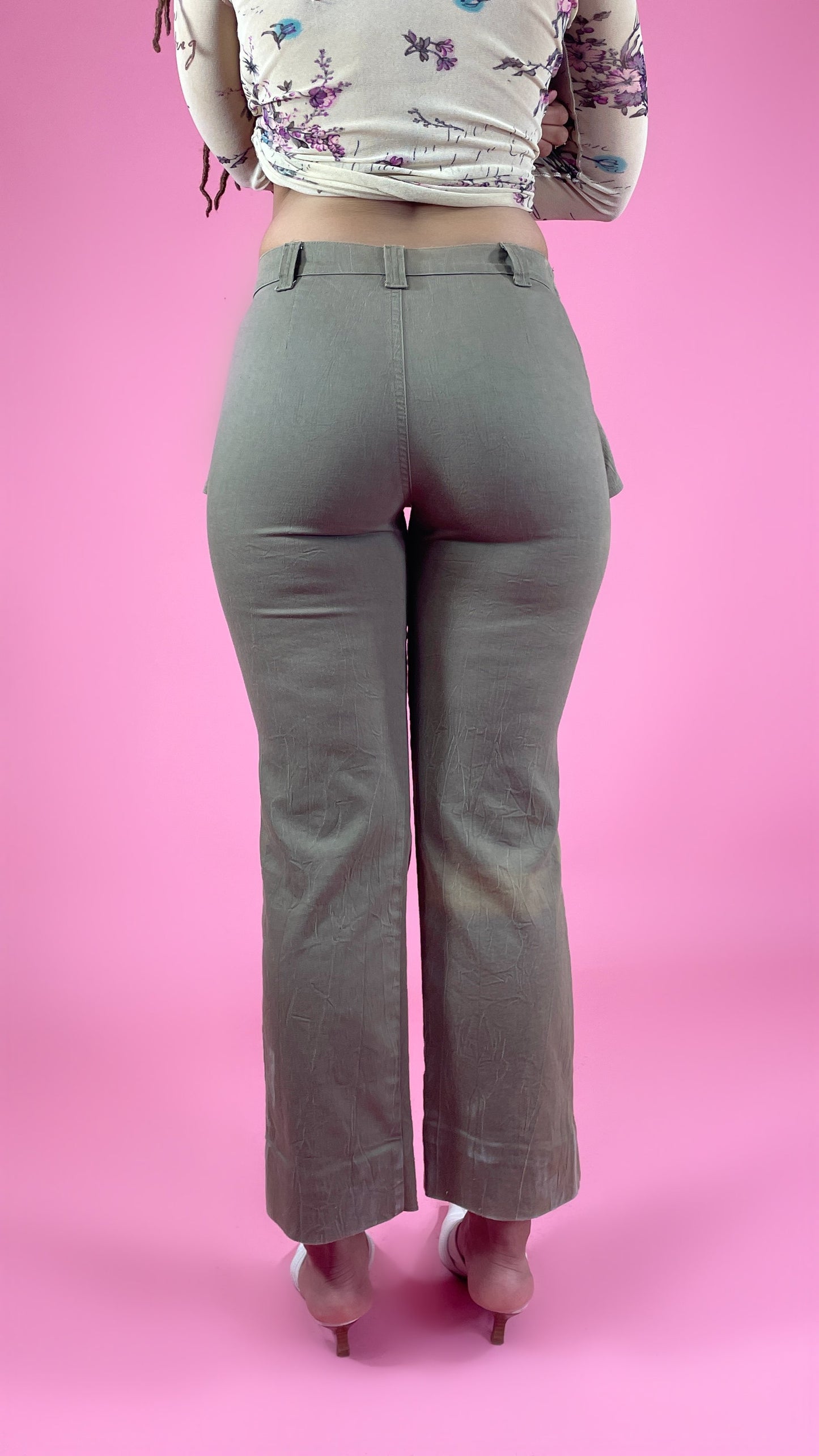 Pantalon kaki effet jupe