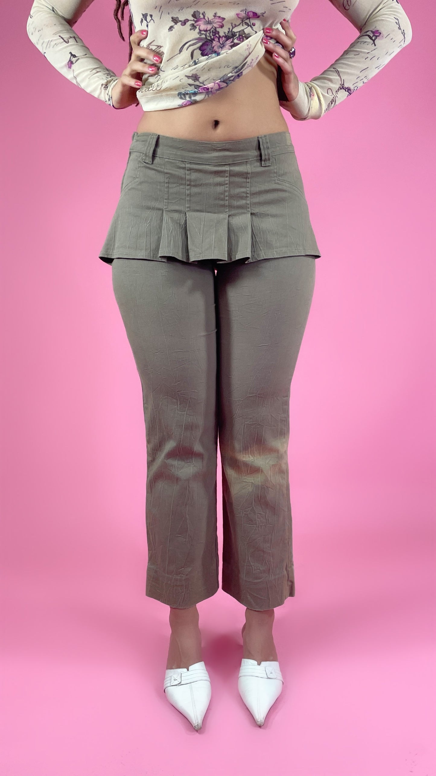 Pantalon kaki effet jupe
