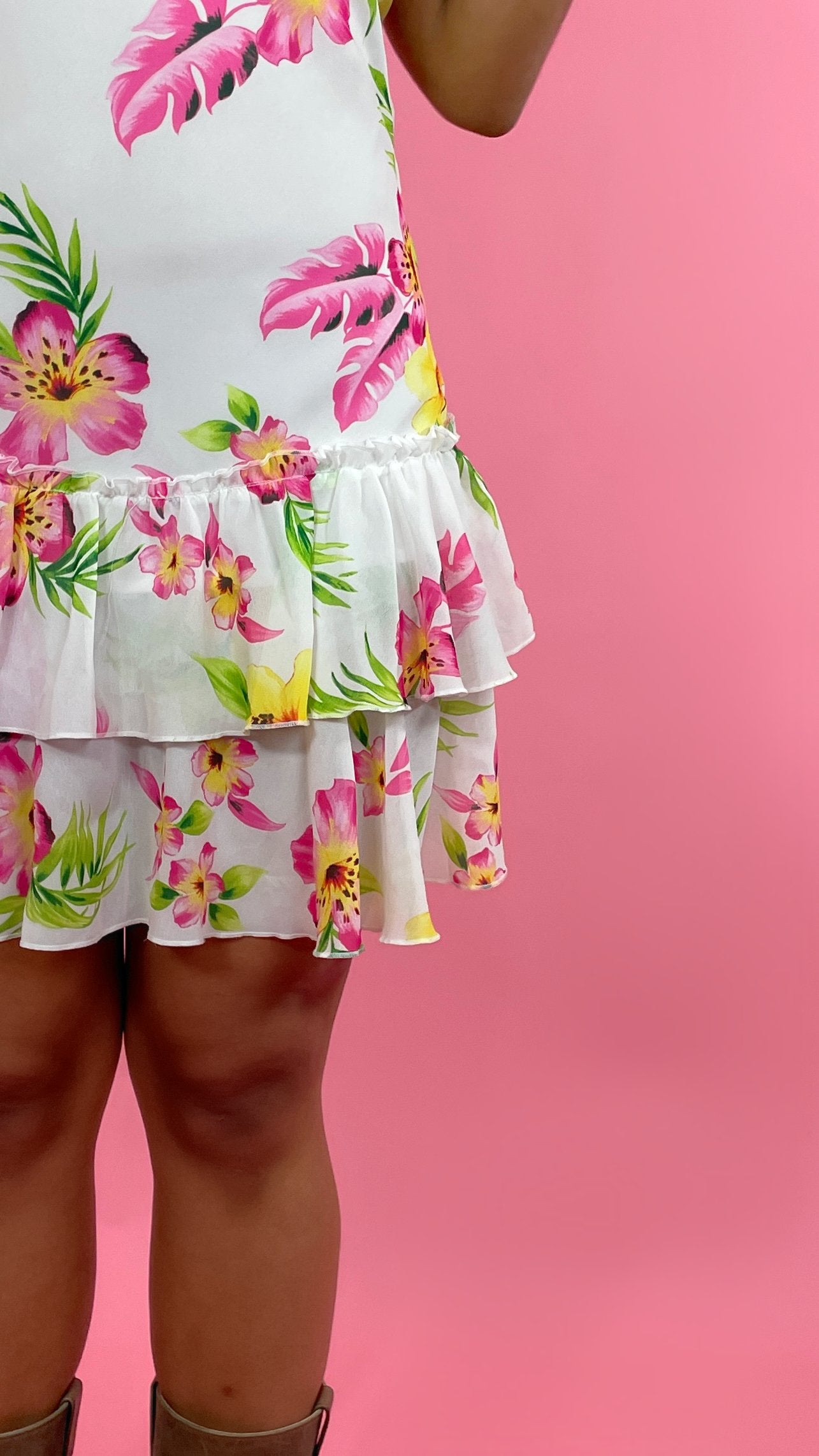 Robe d’été blanche et rose