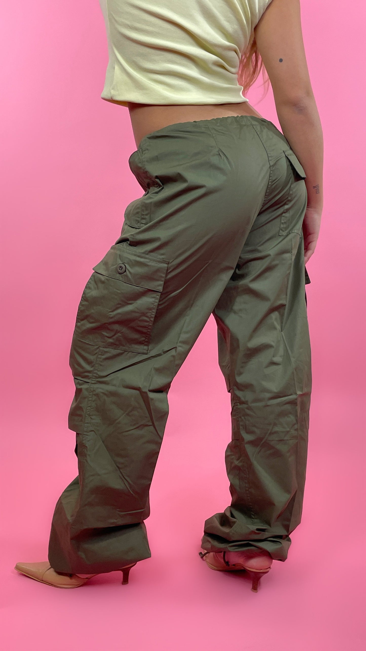Pantalon parachute kaki