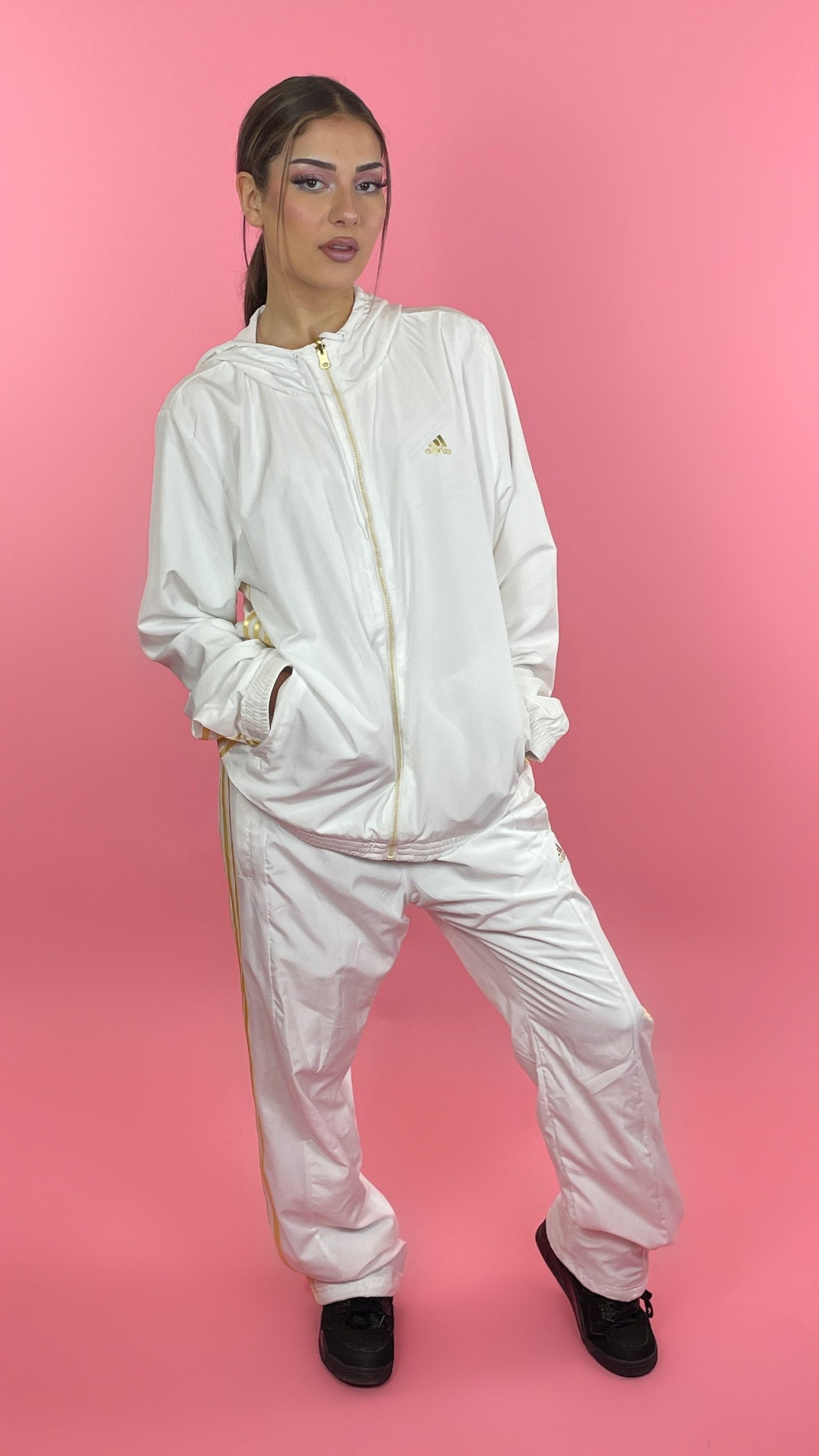 Ensemble vintage Adidas blanc et doré