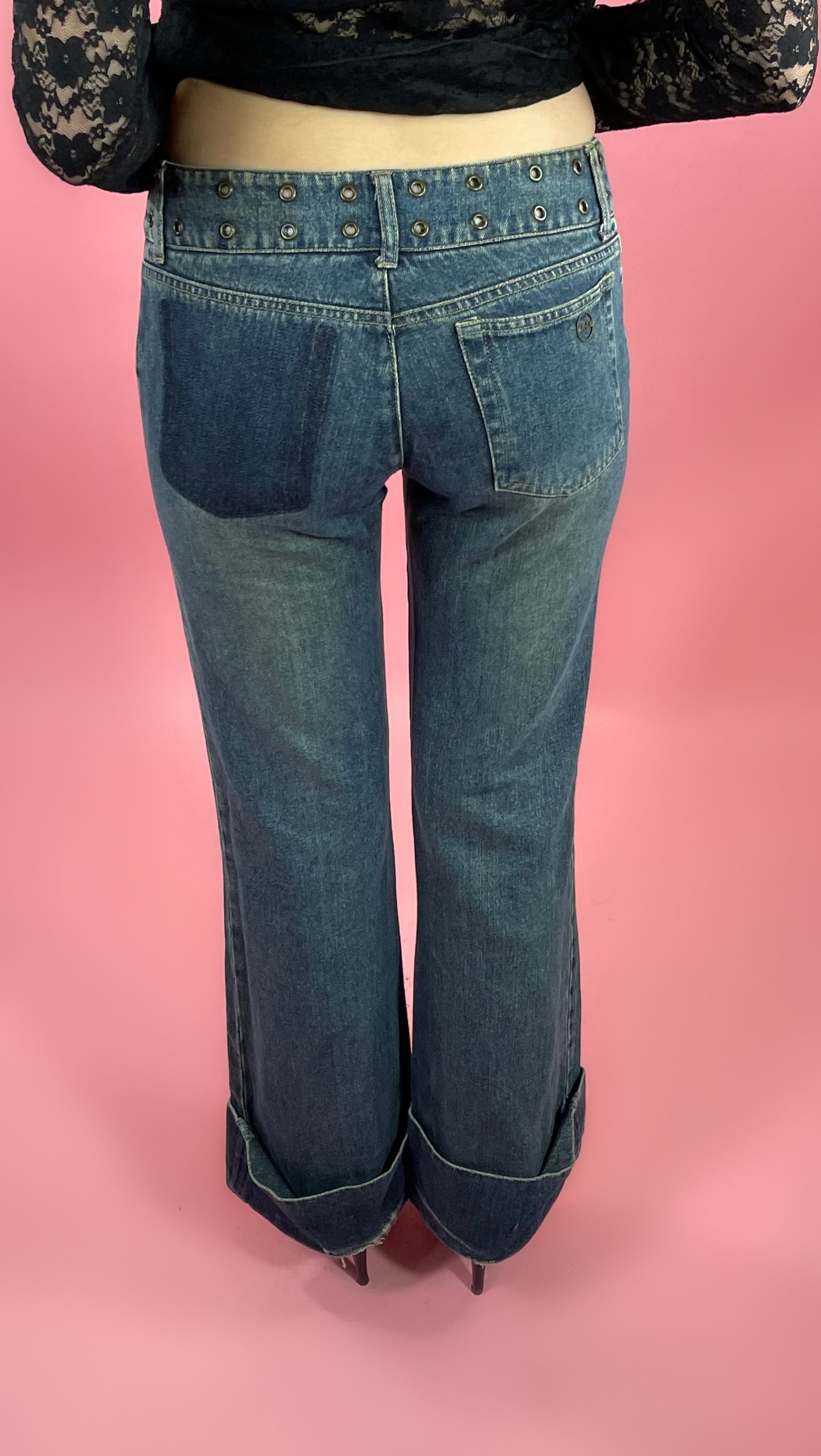 Jean taille basse Œillets