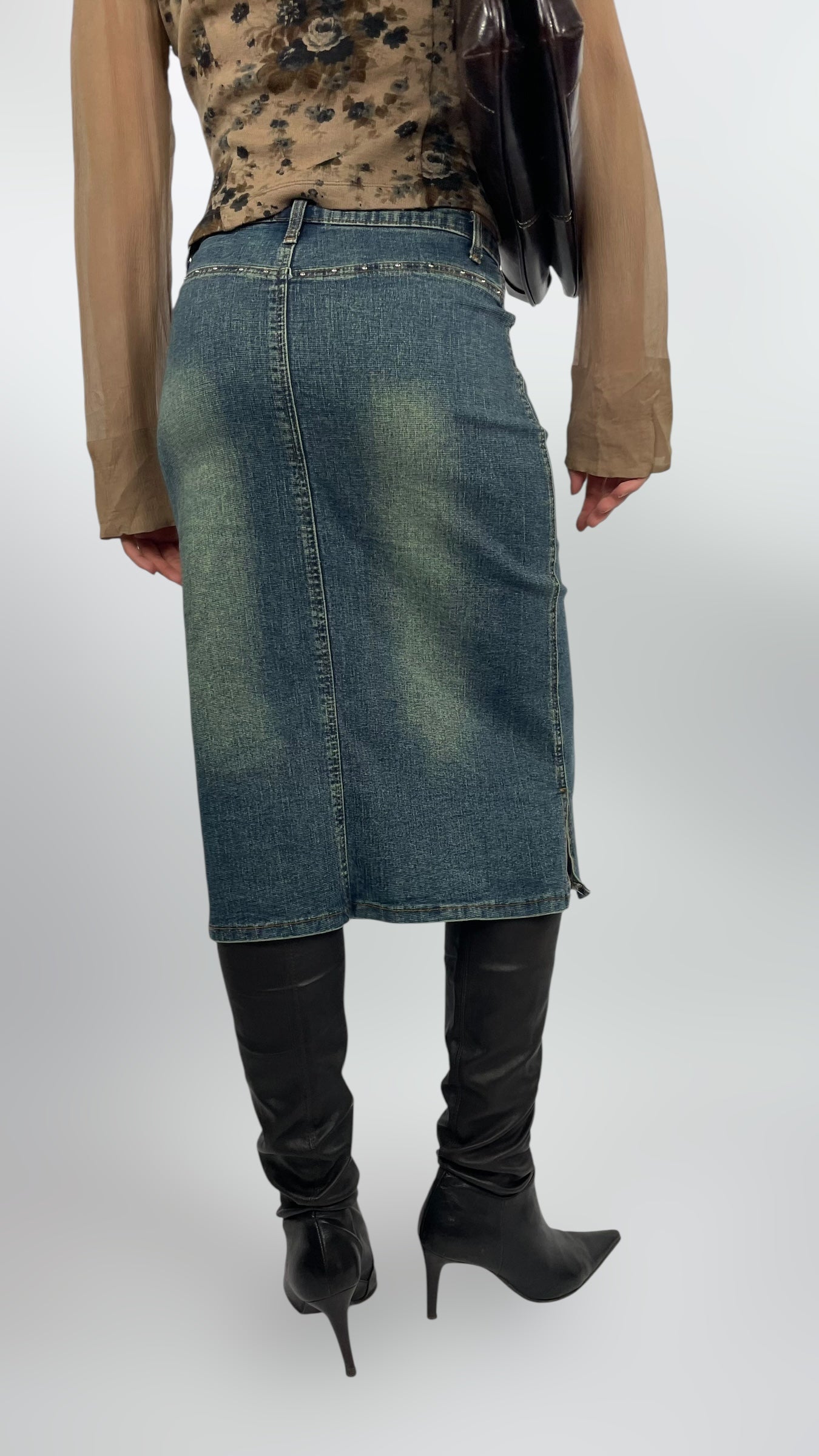 Jupe midi clouté