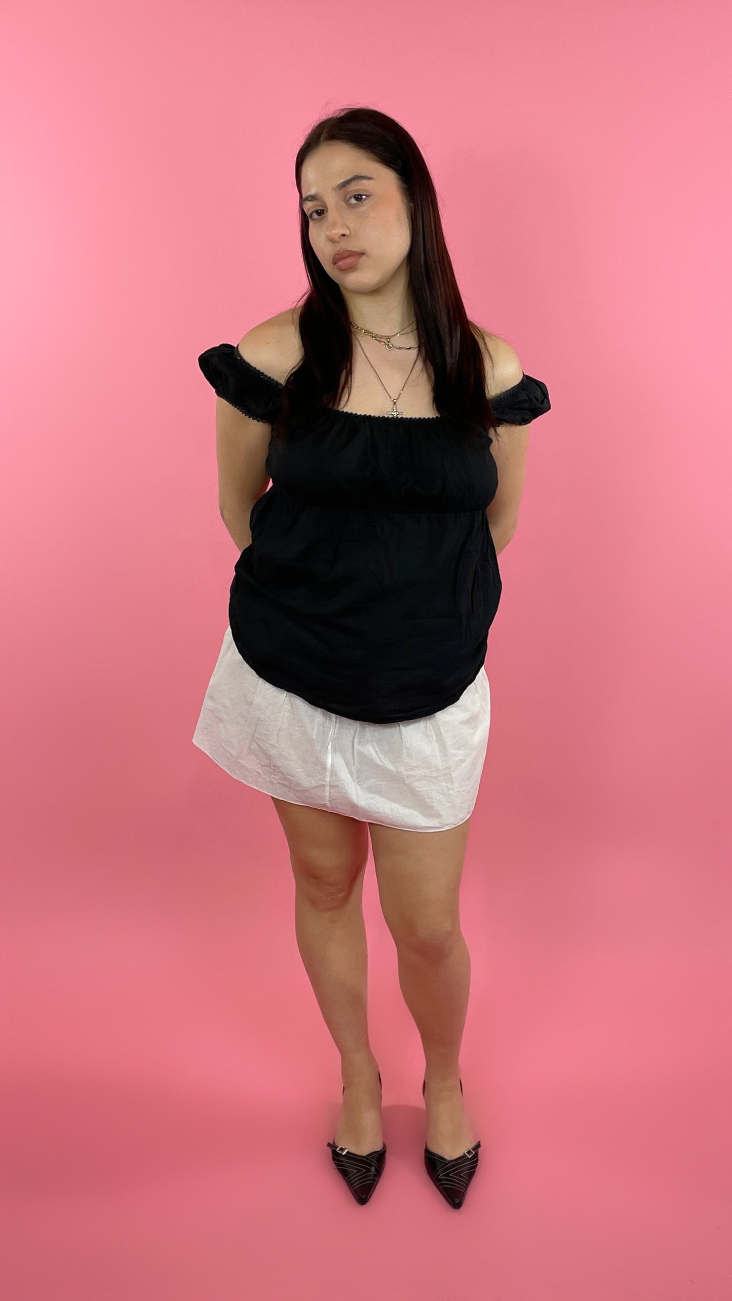 Top off-shoulder noir