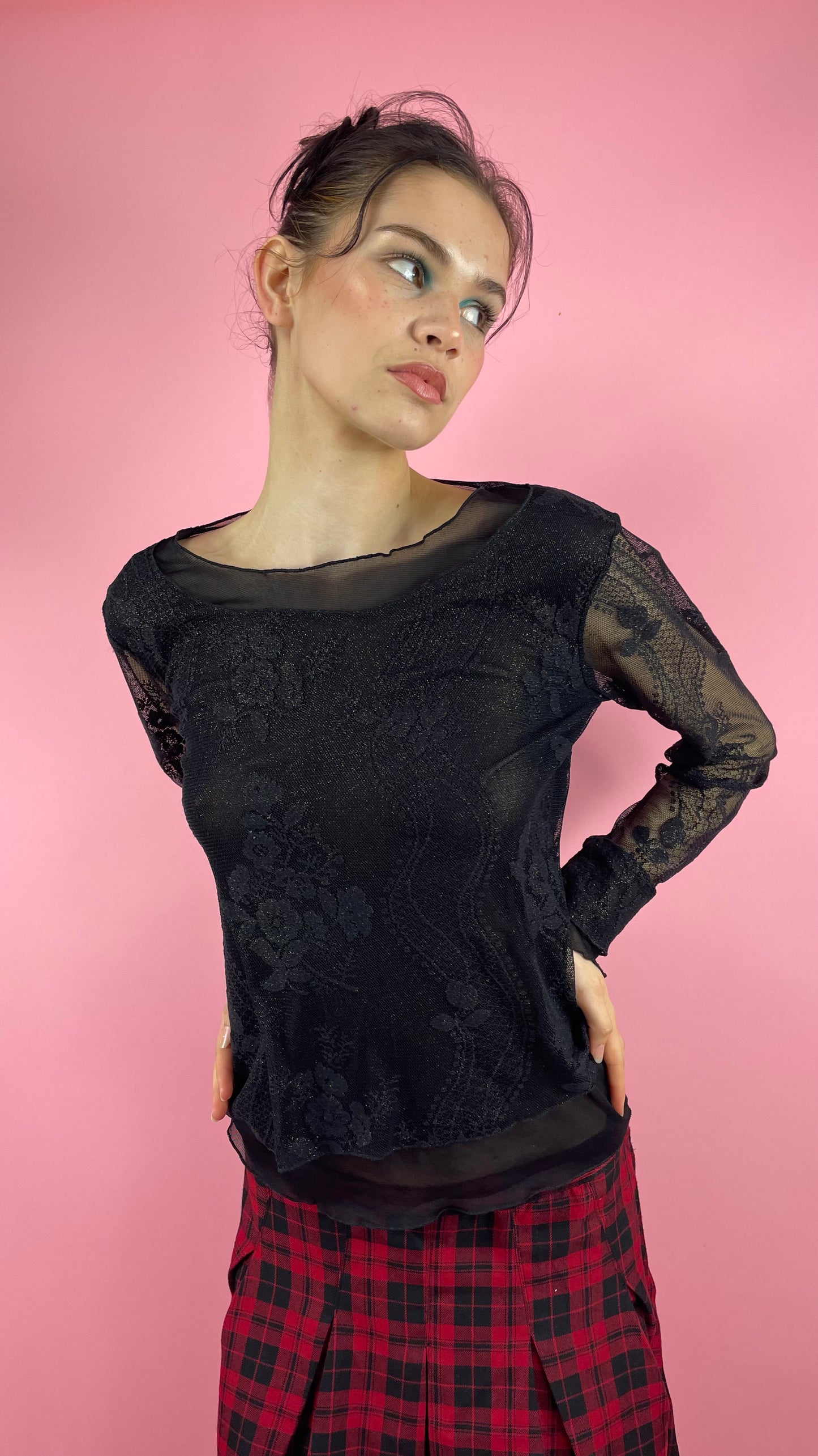 Top en mesh noir effet dentelle