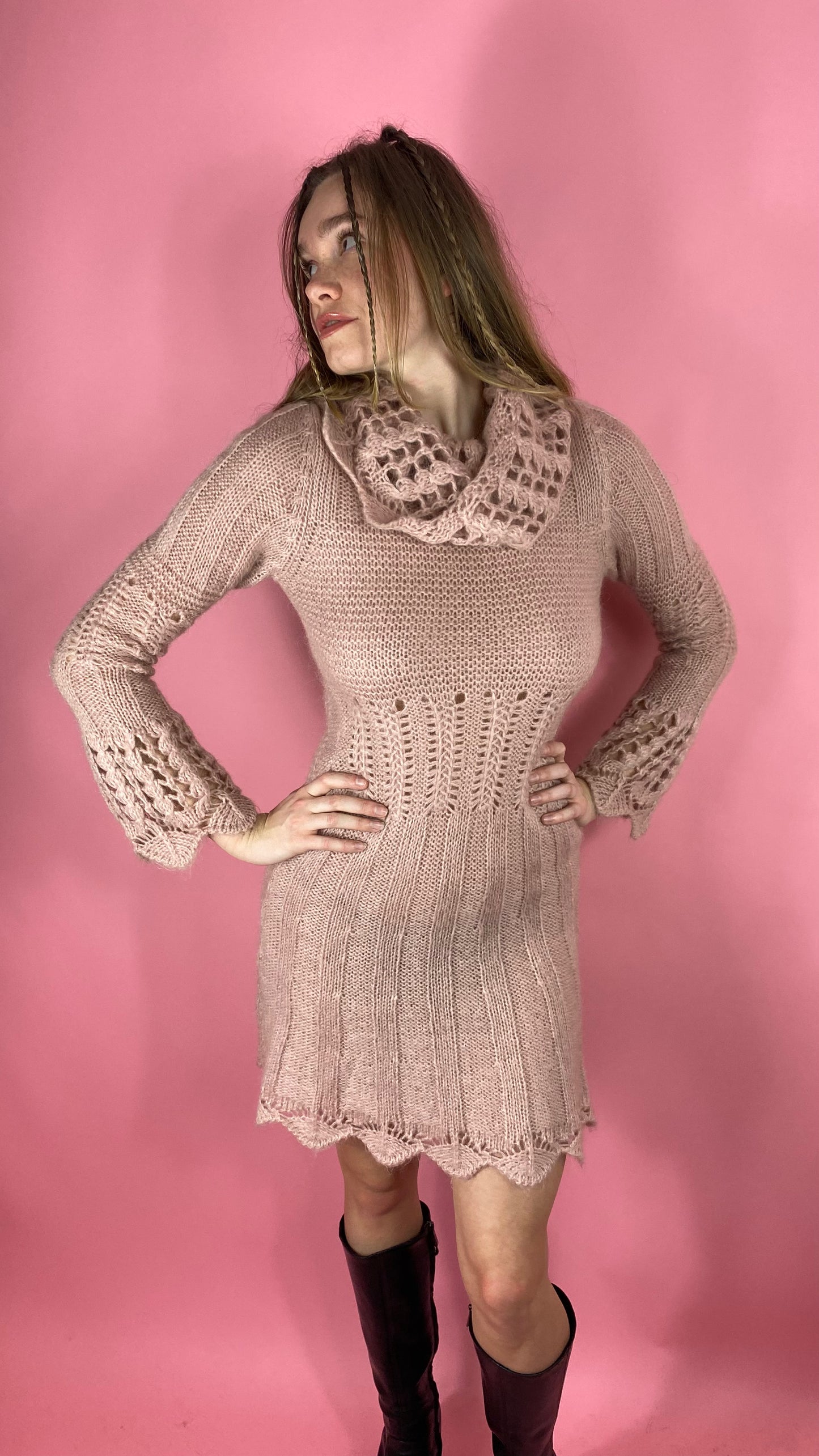 Robe rose à col