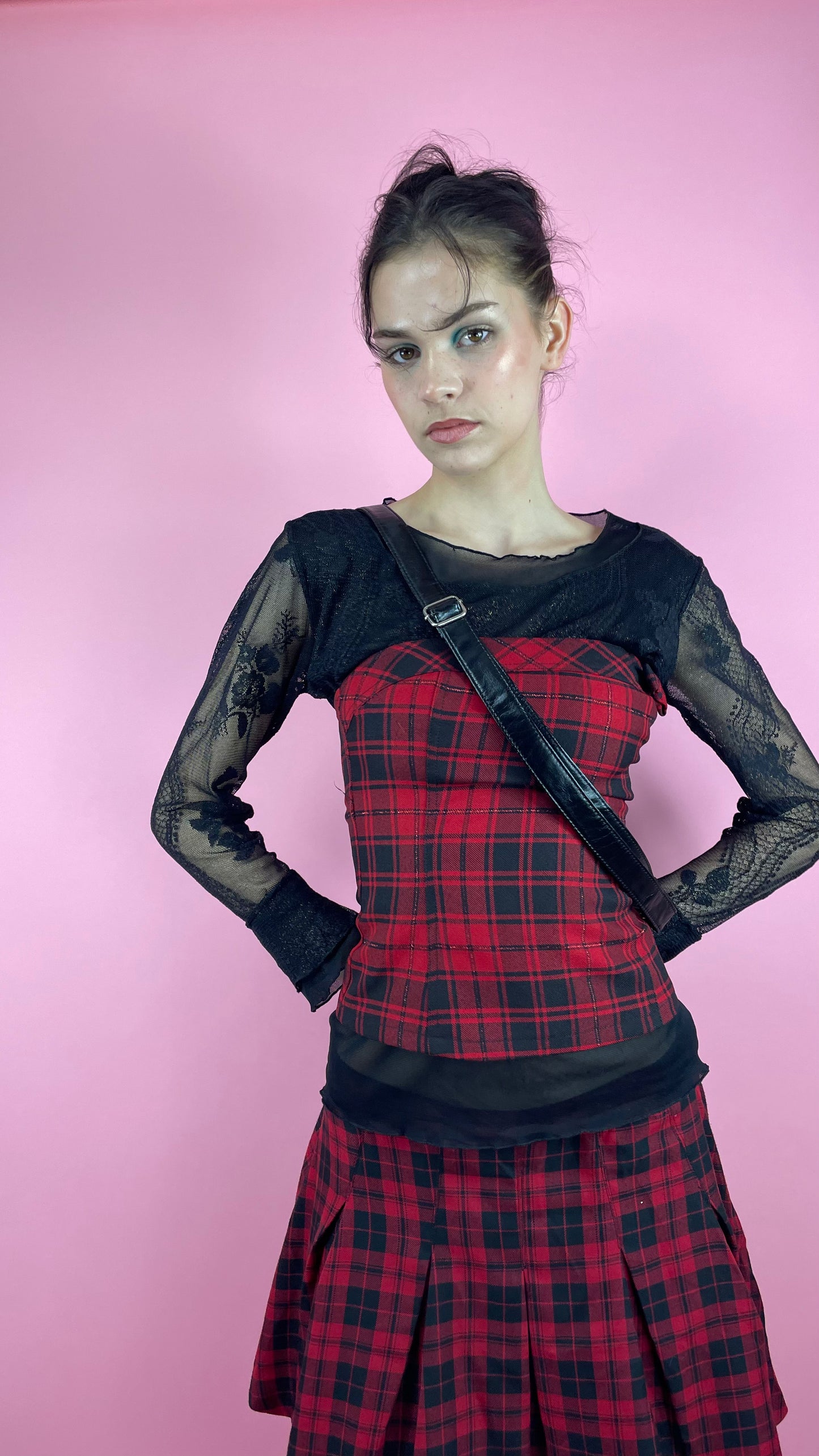 Top en mesh noir effet dentelle
