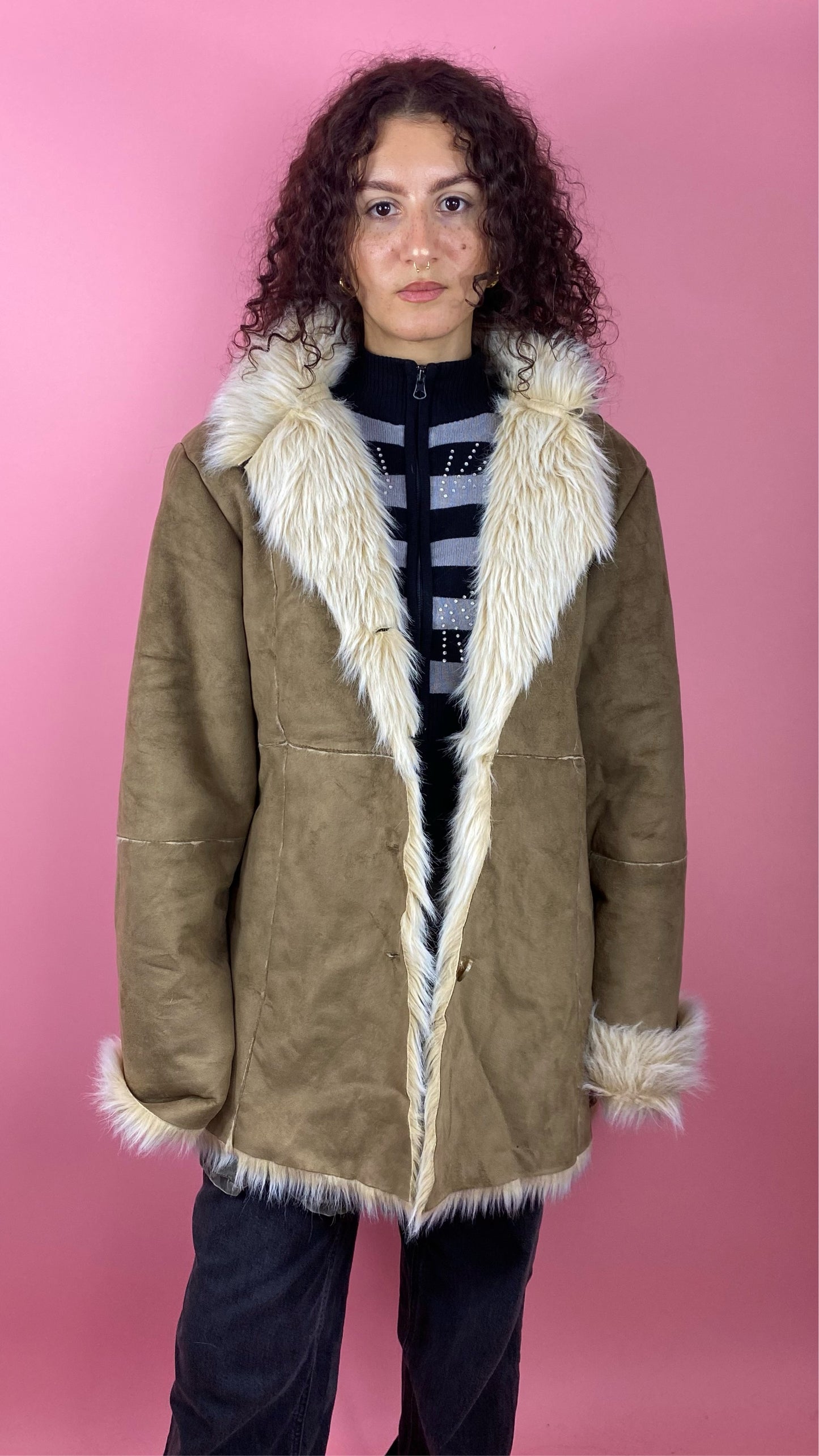 Manteau fourrure à l’intérieur