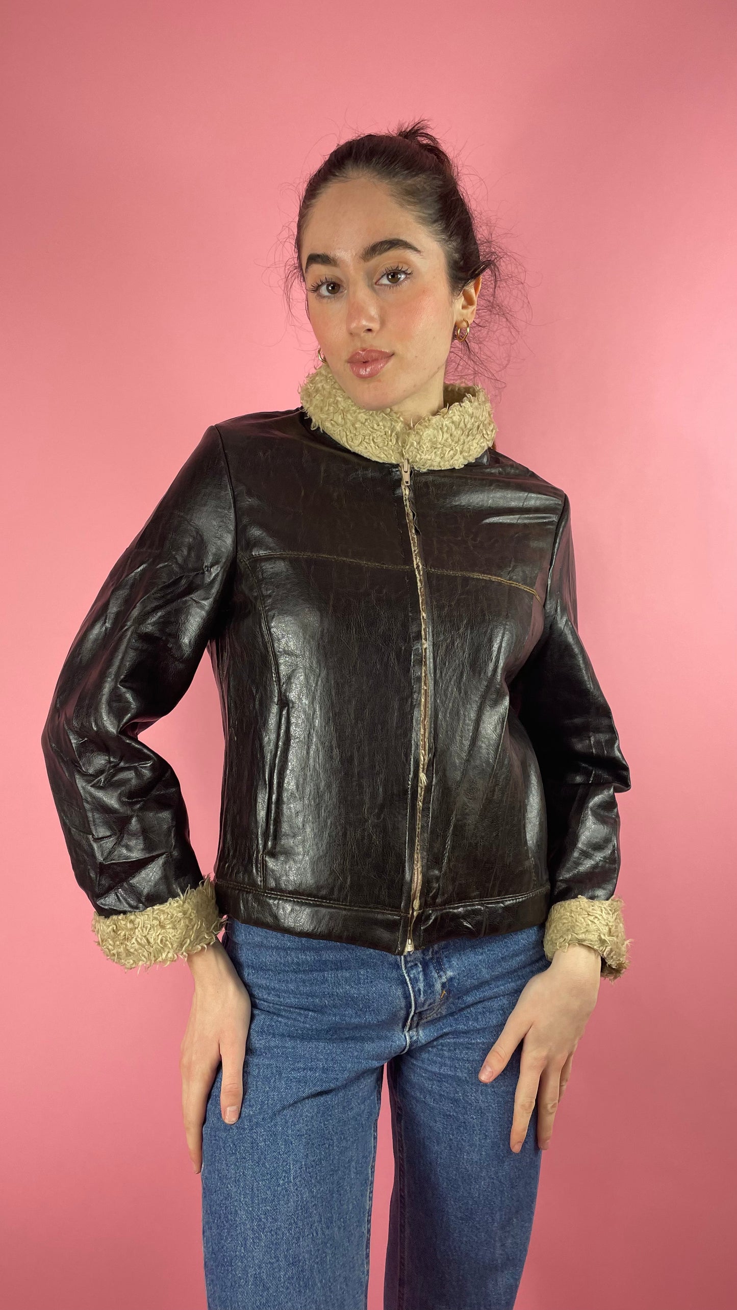 Veste en similicuir et fausse fourrure