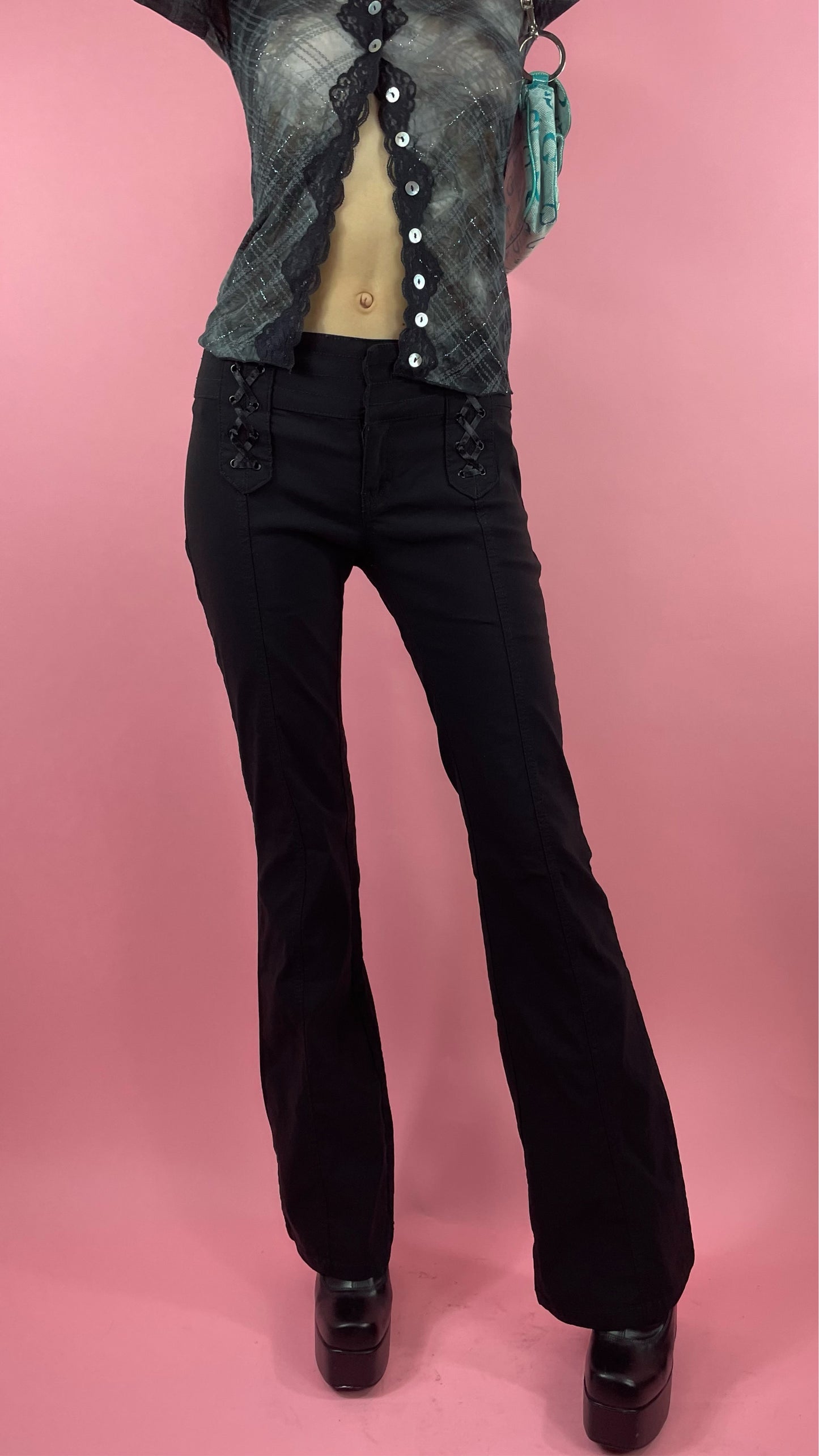 Pantalon patte d’eph lacets