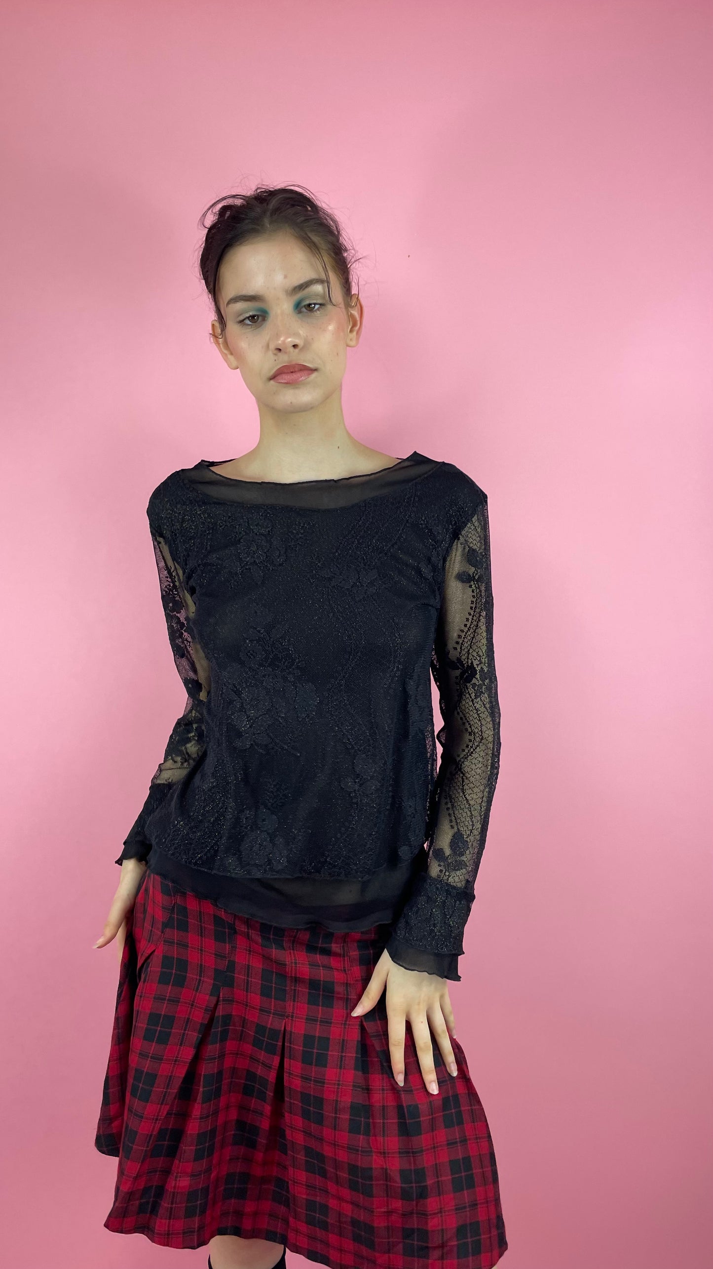Top en mesh noir effet dentelle