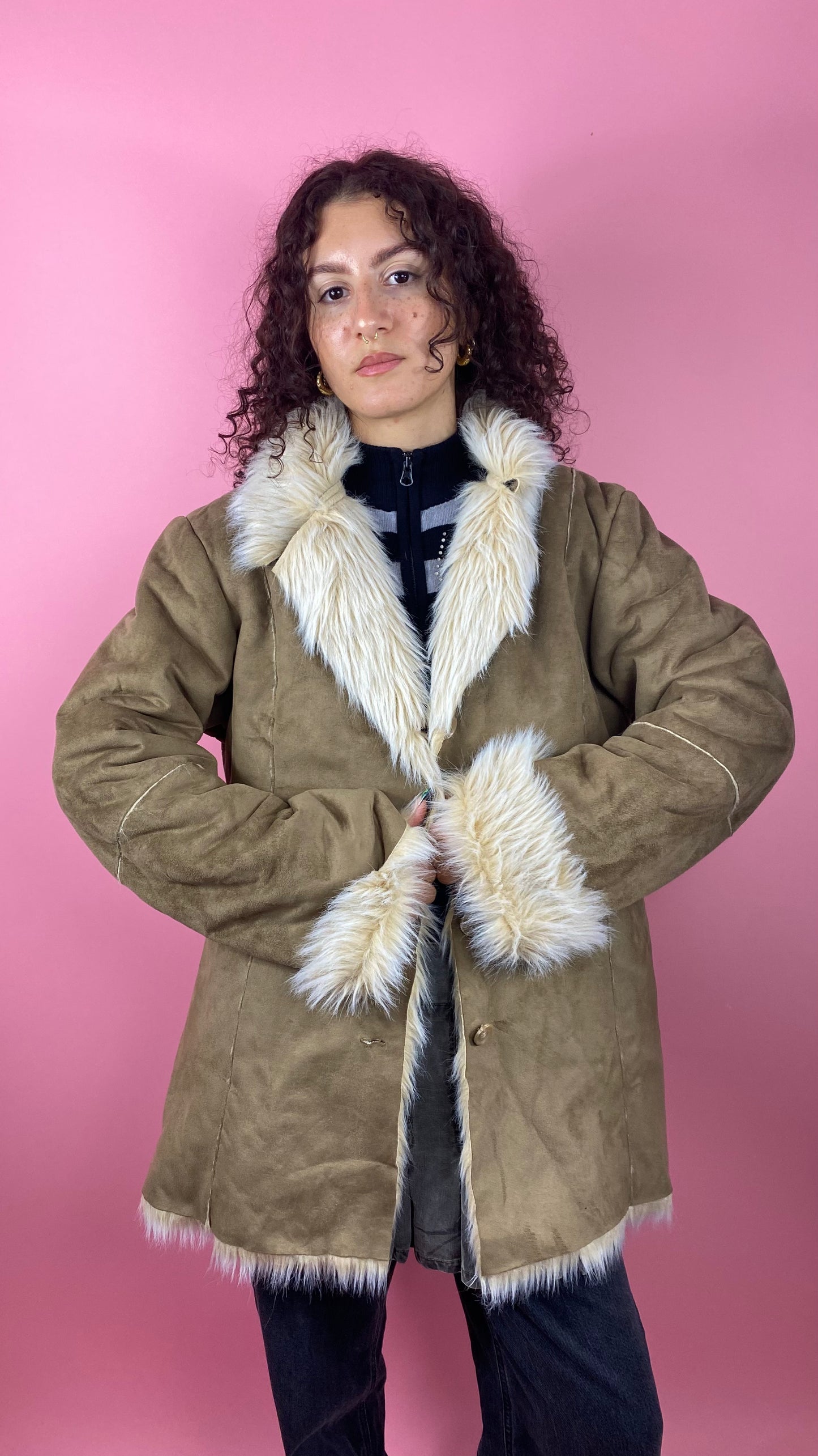 Manteau fourrure à l’intérieur