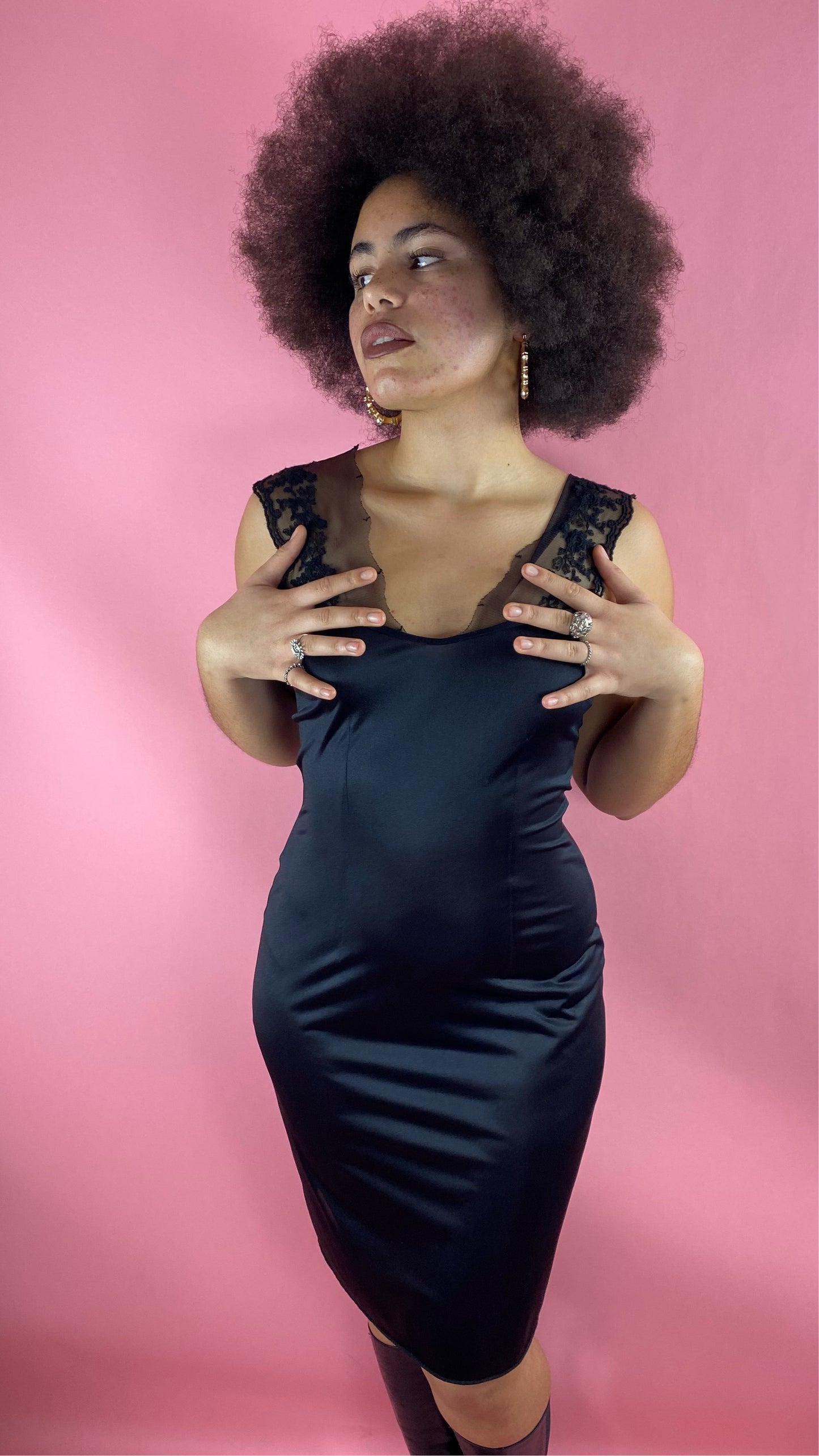 Robe noir style nuisette dentelle