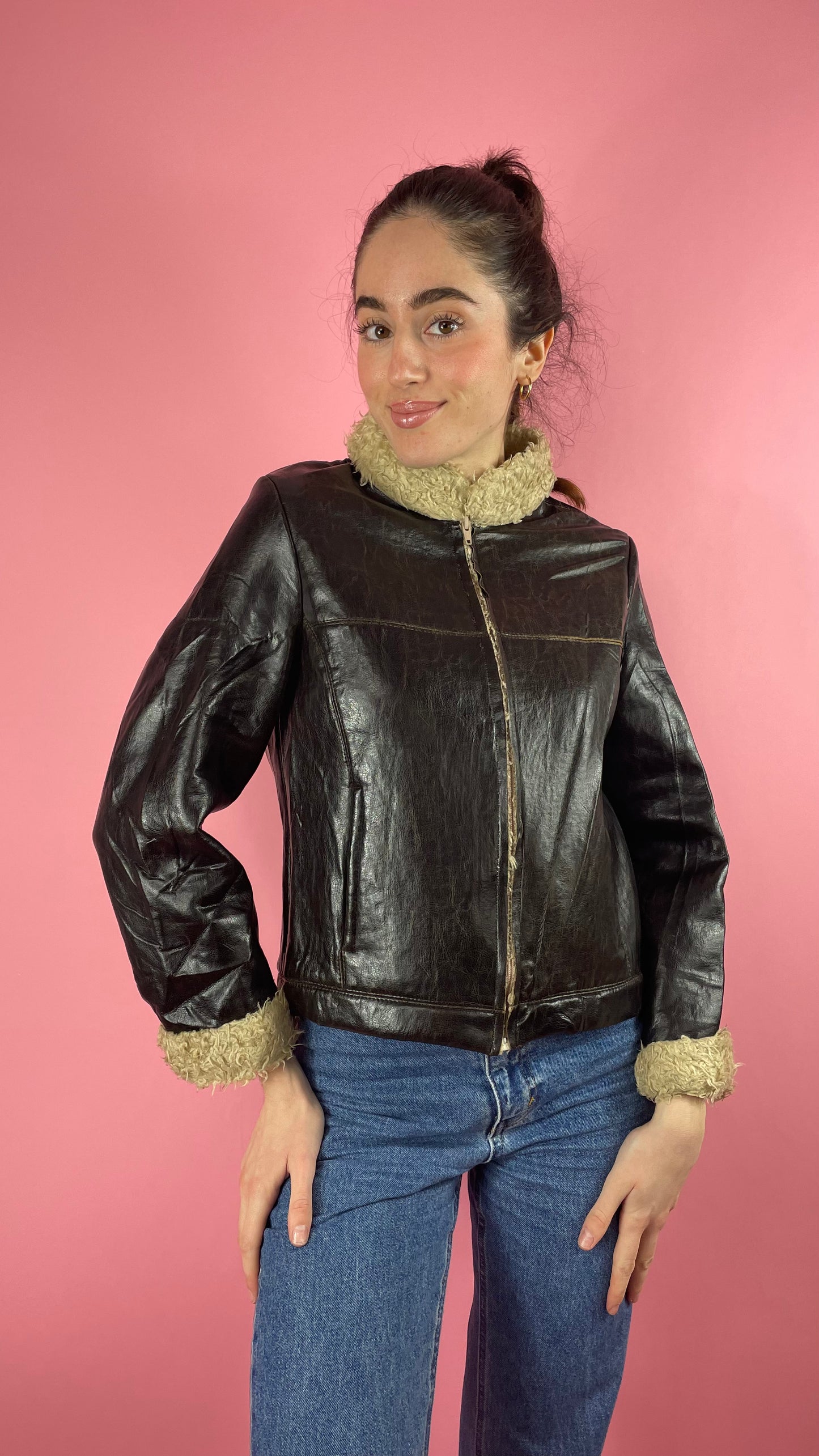 Veste en similicuir et fausse fourrure
