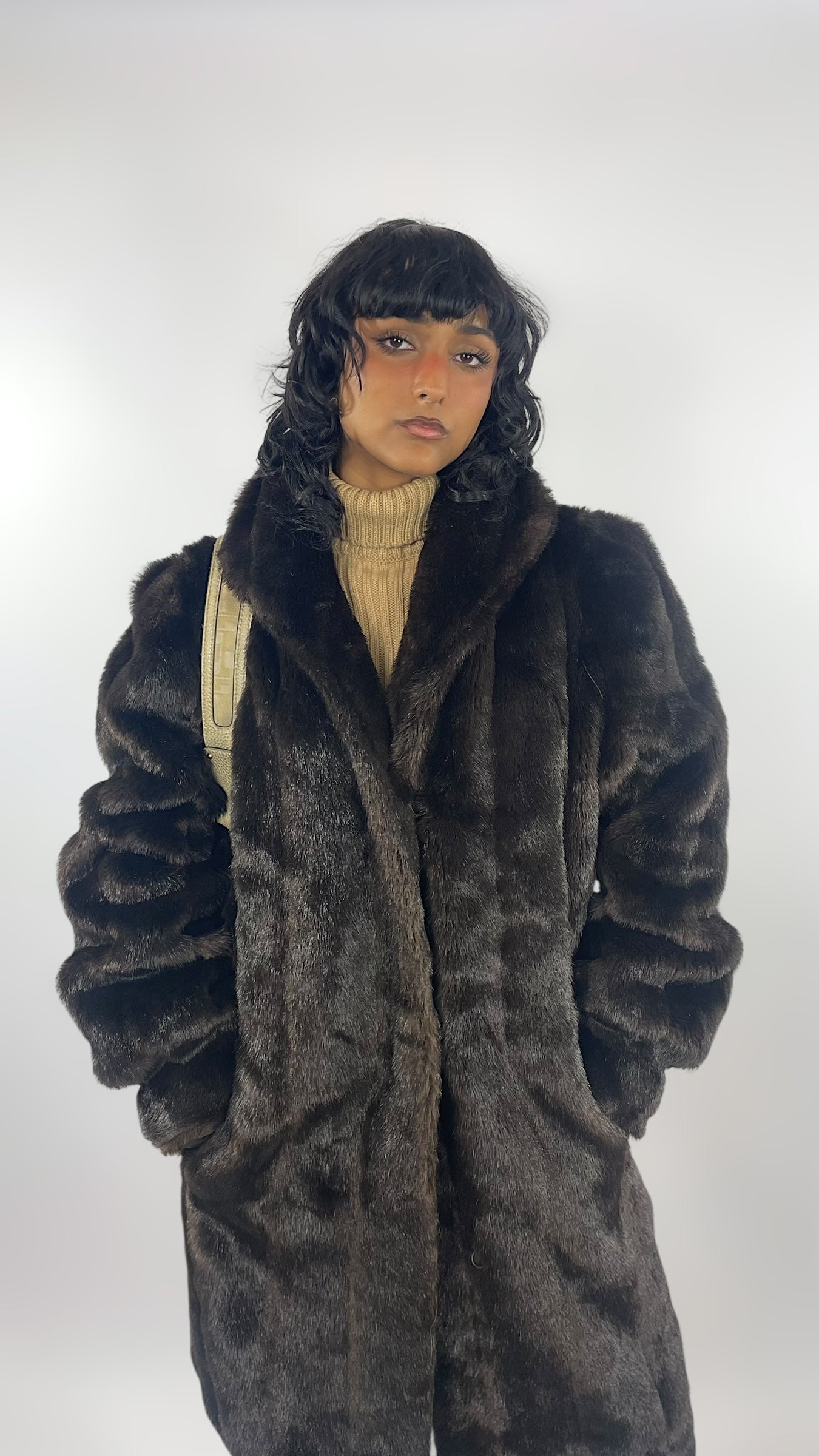 Manteau fausse fourrure