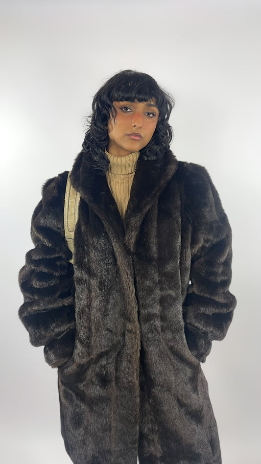 Manteau fausse fourrure