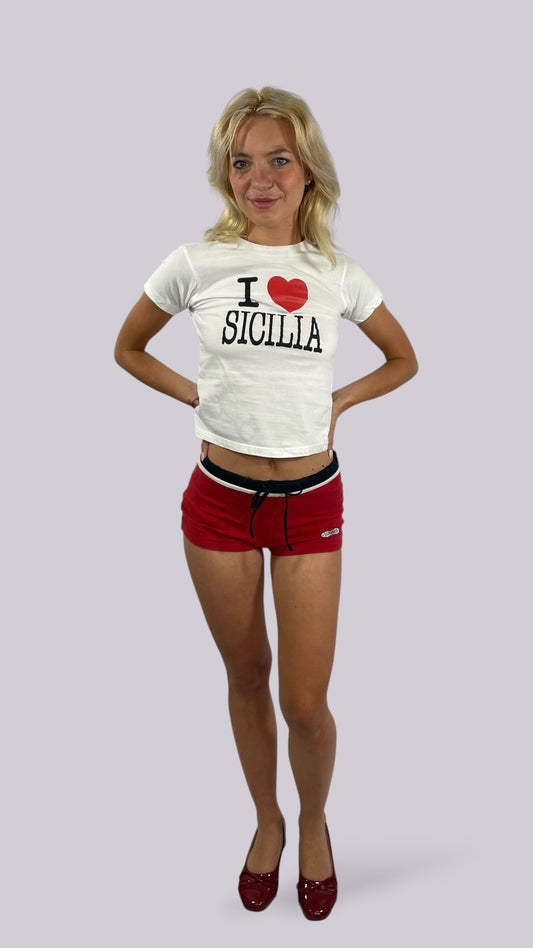 Short rouge