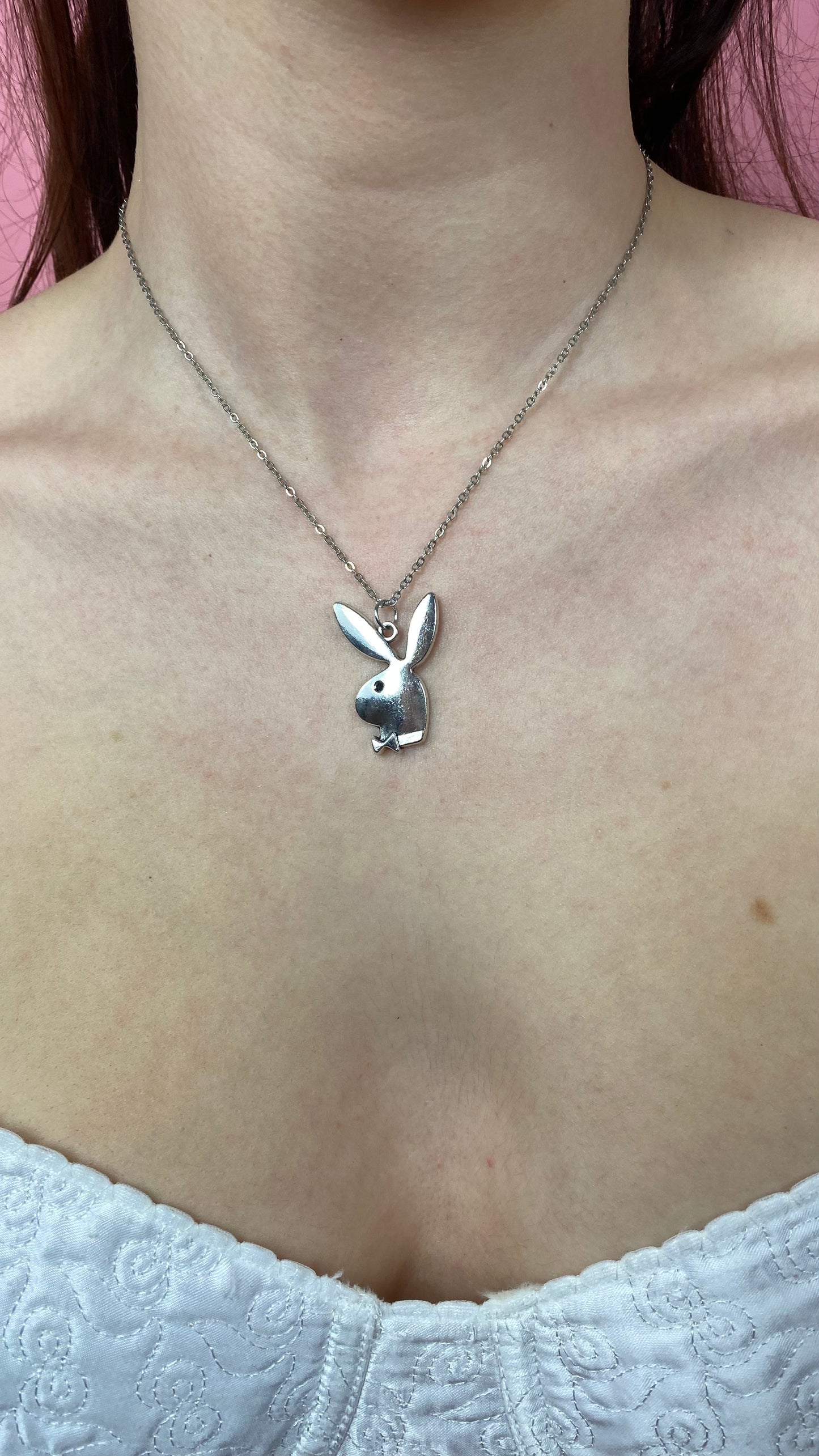 Collier playboy